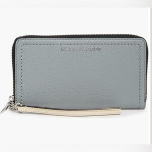 NWT Marc Jacob’s Continental Wallet Wristlet